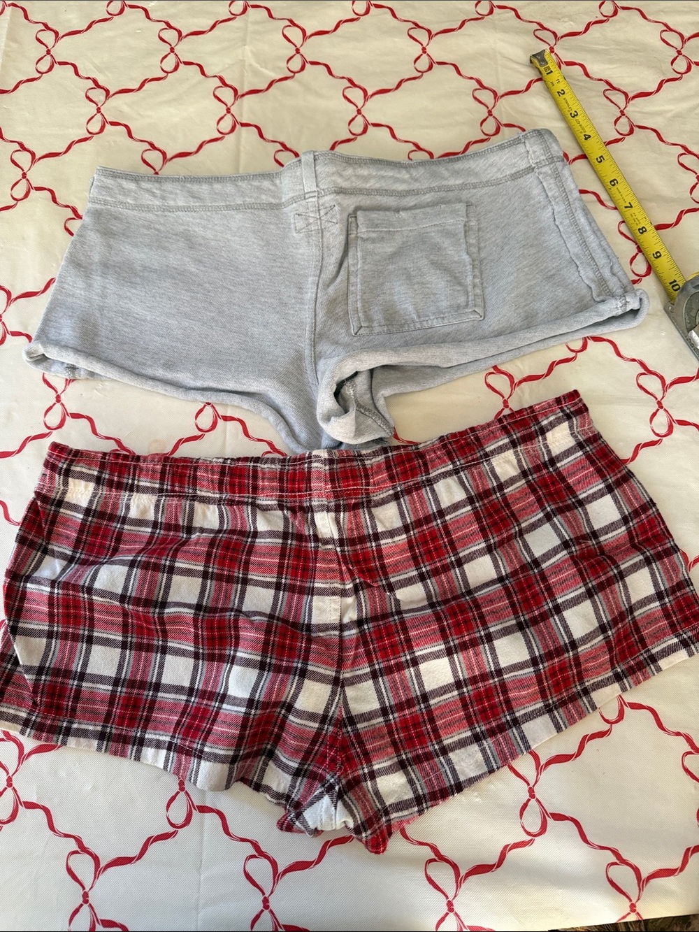 2 Abercrombie & Fitch Light Gray Lounge Shorts and Red Plaid Sleep Shorts - Picture 9 of 10